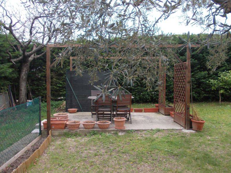 FF669 - Casa singola con giardino